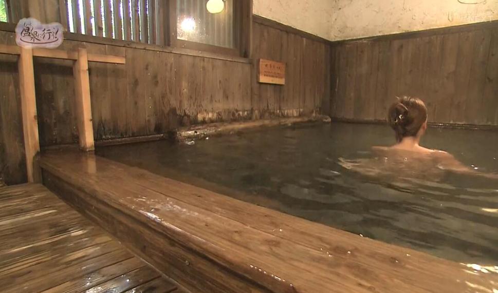 从小地方到大城市，体验日本温泉发展的奇妙历程，《温泉行不行》带你了解。